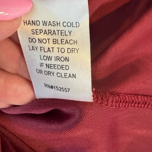 Baltic Born - NWT Nadine Velvet Wrap Midi Dress Merlot Size M - Picture 8 of 8